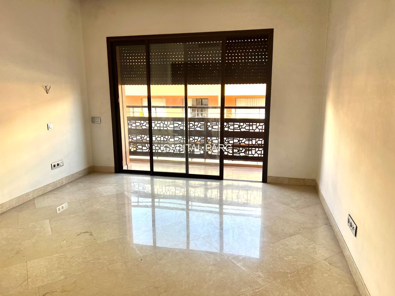 1000016453